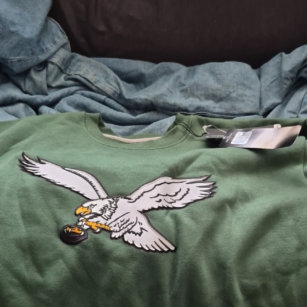 NFL Green Pullover with White Eagle Accent